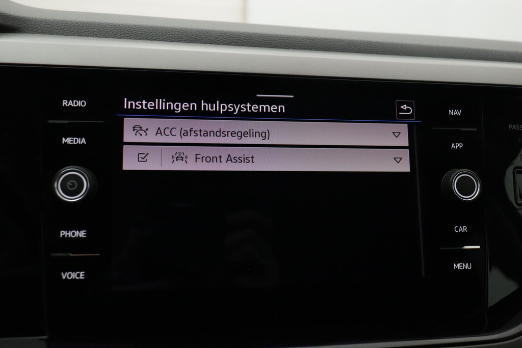 
Volkswagen Polo 1.0 TSI Comfortline Business (NAVIGATIE, CARPLAY, CLIMA, PARKEERSENSOREN, CRUISE, 1e EIGENAAR, GOED ONDERHOUDEN) vol									