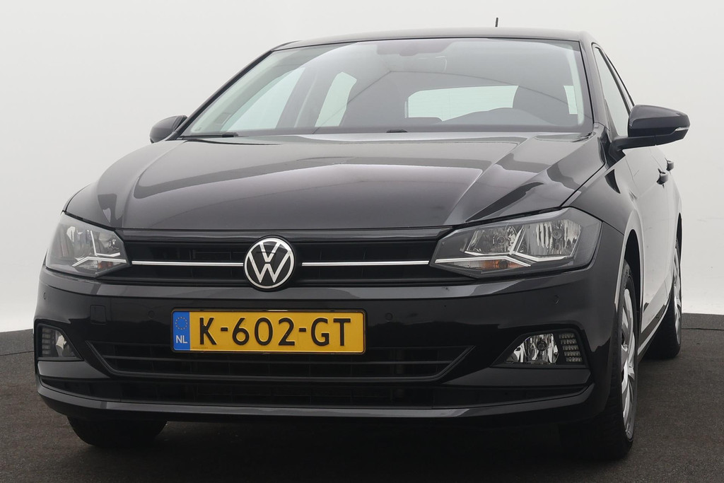 
Volkswagen Polo 1.0 TSI Comfortline Business (NAVIGATIE, CARPLAY, CLIMA, PARKEERSENSOREN, CRUISE, 1e EIGENAAR, GOED ONDERHOUDEN) vol									