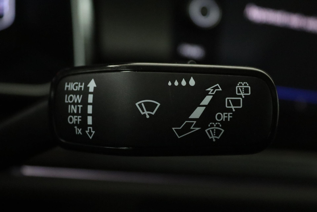 
Volkswagen Polo 1.0 TSI Highline (VIRTUAL, PANORAMADAK, ADAPTIVE, NAVIGATIE, CLIMATE CONTROL, XENON/LED, NL-AUTO, GOED ONDERHOUD) vol									