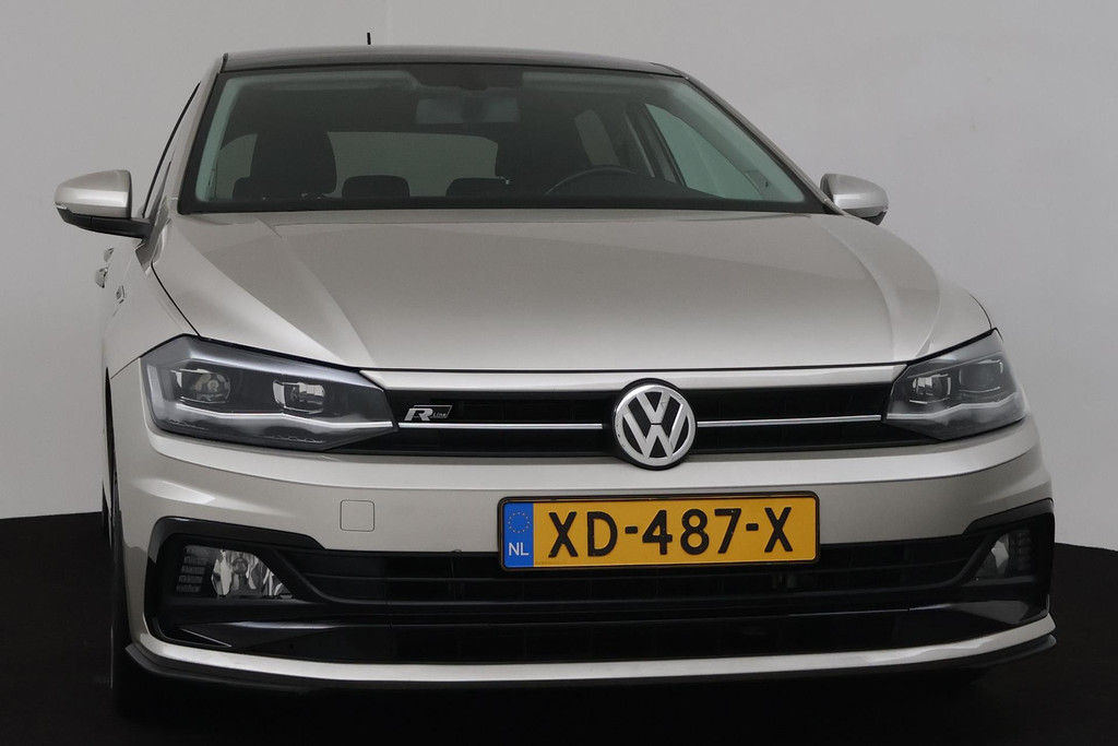 
Volkswagen Polo 1.0 TSI Highline (VIRTUAL, PANORAMADAK, ADAPTIVE, NAVIGATIE, CLIMATE CONTROL, XENON/LED, NL-AUTO, GOED ONDERHOUD) vol									