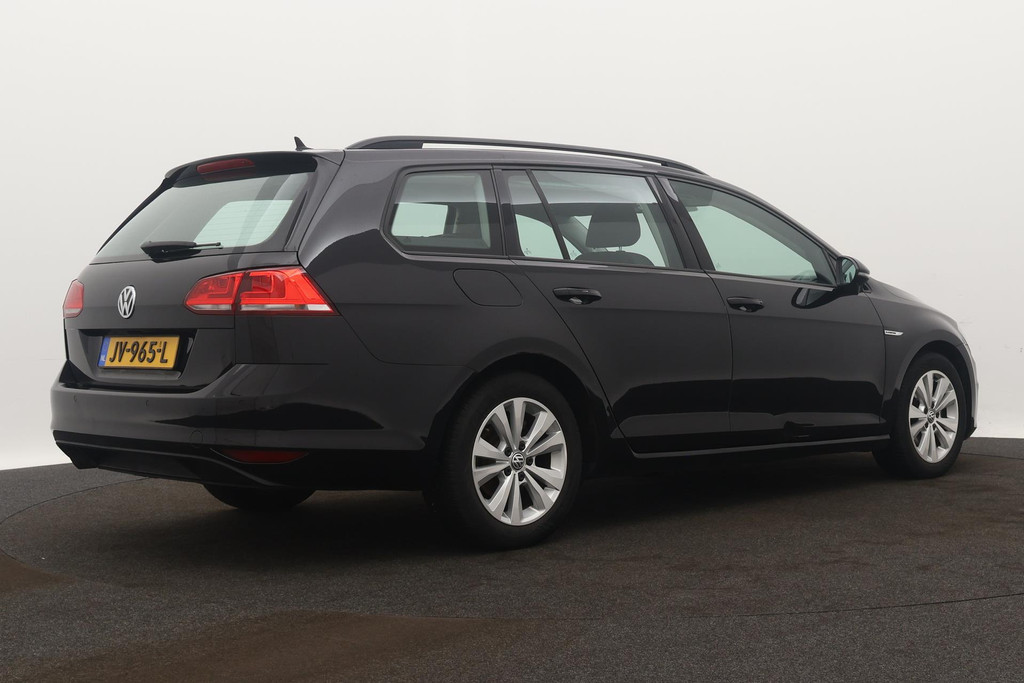 
Volkswagen GOLF Variant 1.0 TSI Comfortline Business(NL-auto,Navi, Parkeersensoren, Airco, Cruise Control, Etc) vol									