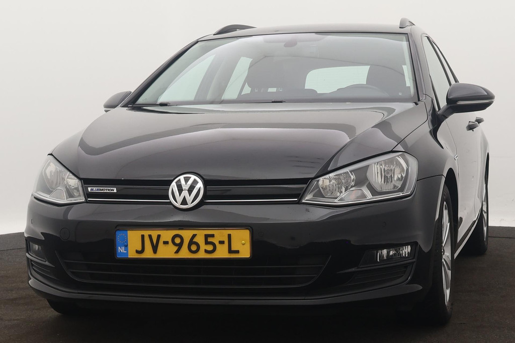 
Volkswagen GOLF Variant 1.0 TSI Comfortline Business(NL-auto,Navi, Parkeersensoren, Airco, Cruise Control, Etc) vol									