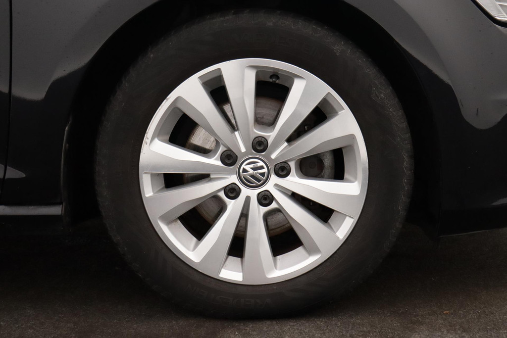 
Volkswagen GOLF Variant 1.0 TSI Comfortline Business(NL-auto,Navi, Parkeersensoren, Airco, Cruise Control, Etc) vol									