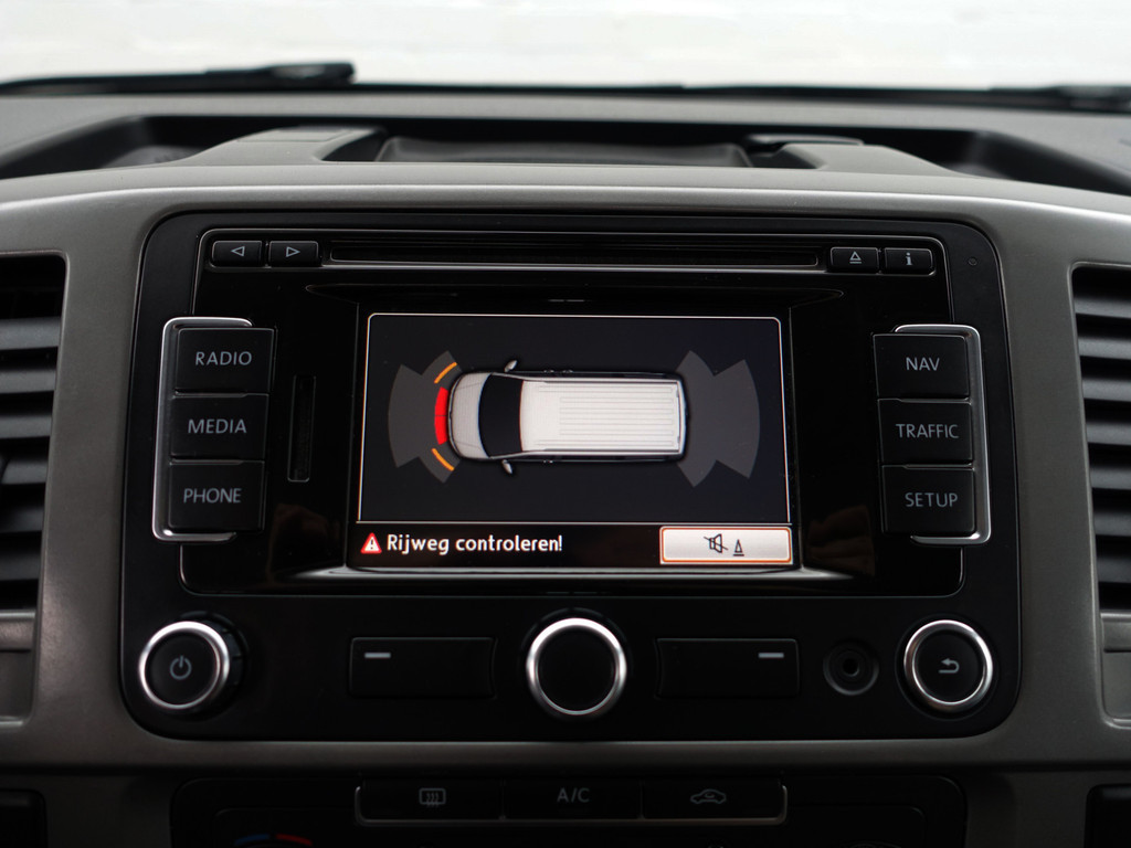 
Volkswagen Transporter 2.0 TDI L2 Highline Aut- Dubbele Cabine, 5 Pers, Schuifdak, Park Assist, Cruise, Navi, Sidebars vol									