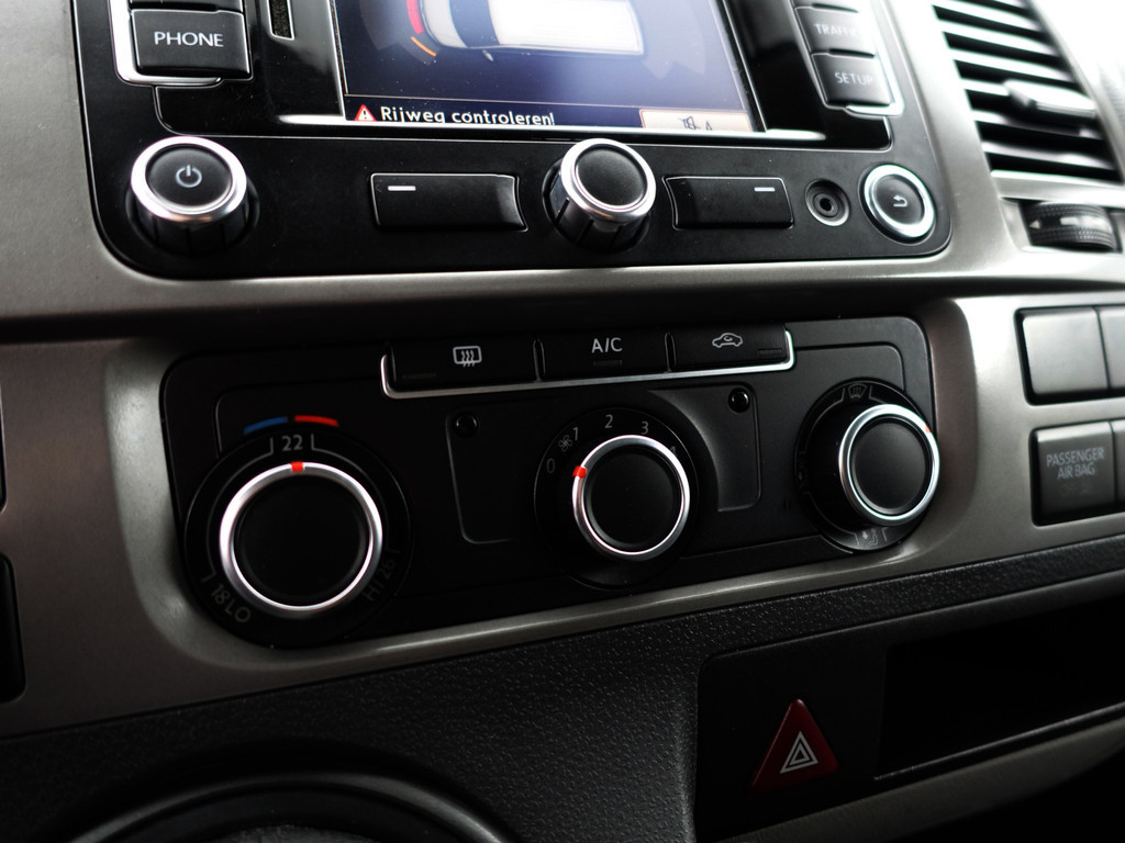 
Volkswagen Transporter 2.0 TDI L2 Highline Aut- Dubbele Cabine, 5 Pers, Schuifdak, Park Assist, Cruise, Navi, Sidebars vol									