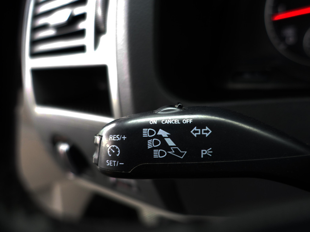 
Volkswagen Transporter 2.0 TDI L2 Highline Aut- Dubbele Cabine, 5 Pers, Schuifdak, Park Assist, Cruise, Navi, Sidebars vol									