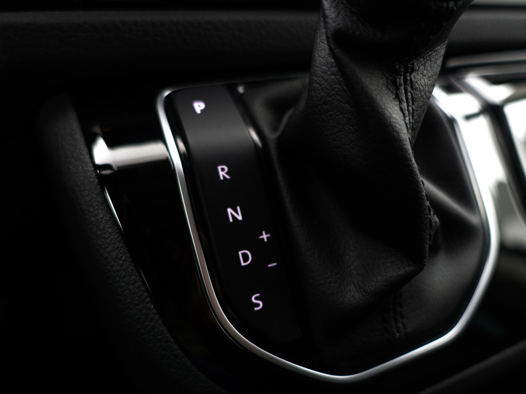 
Volkswagen Transporter 2.0 TDI L2 Multivan Edition 1 of 250 Aut- Dubbele Cabine, Schuifdak, Memory, 2x Elek Schuifdeur, Xenon Led vol									