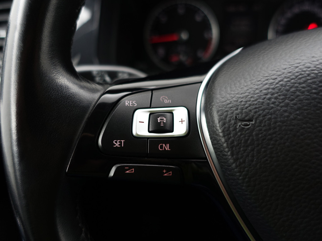 
Volkswagen Transporter 2.0 TDI L2 Multivan Edition 1 of 250 Aut- Dubbele Cabine, Schuifdak, Memory, 2x Elek Schuifdeur, Xenon Led vol									