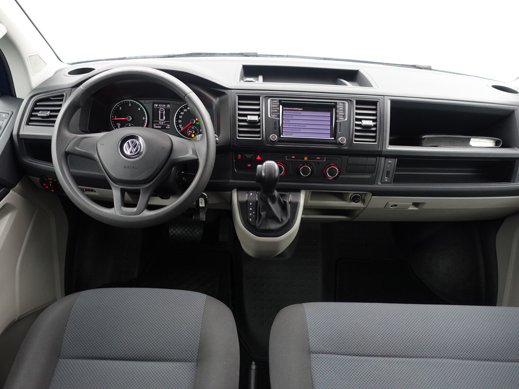 
Volkswagen Transporter 2.0 TDI 180pk L2 R Line Aut- Dubbele Cabine, 6 Pers, Park Assist, Navi, Cruise, Clima, Sidebars vol									