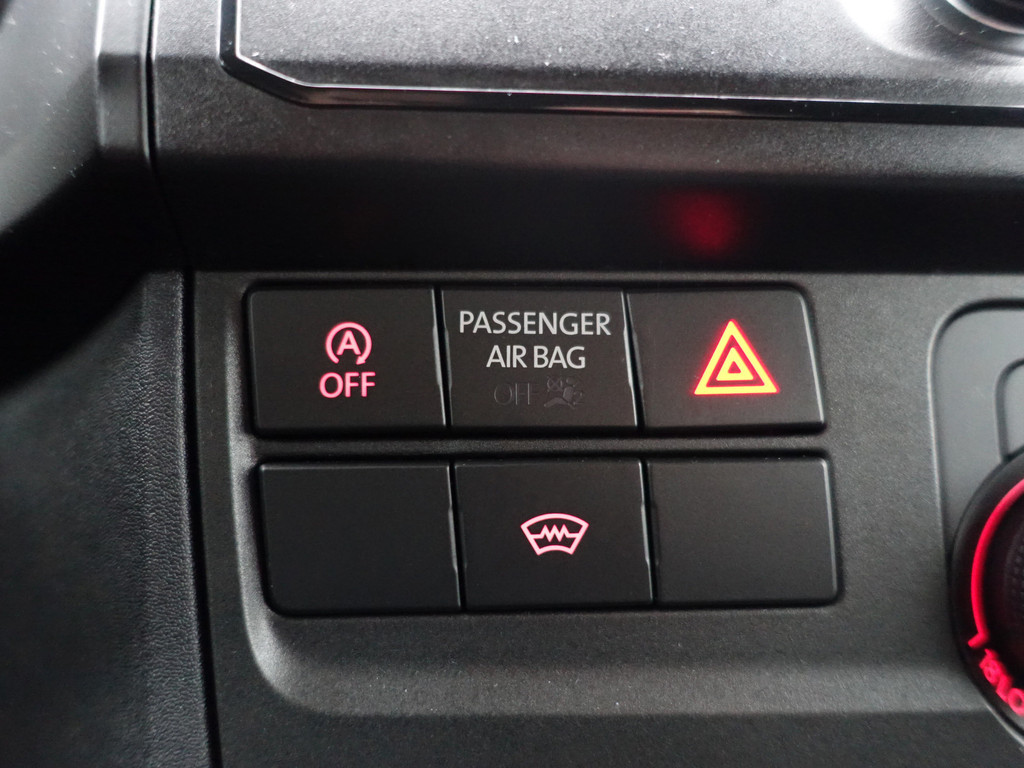 
Volkswagen Transporter 2.0 TDI 180pk L2 R Line Aut- Dubbele Cabine, 6 Pers, Park Assist, Navi, Cruise, Clima, Sidebars vol									