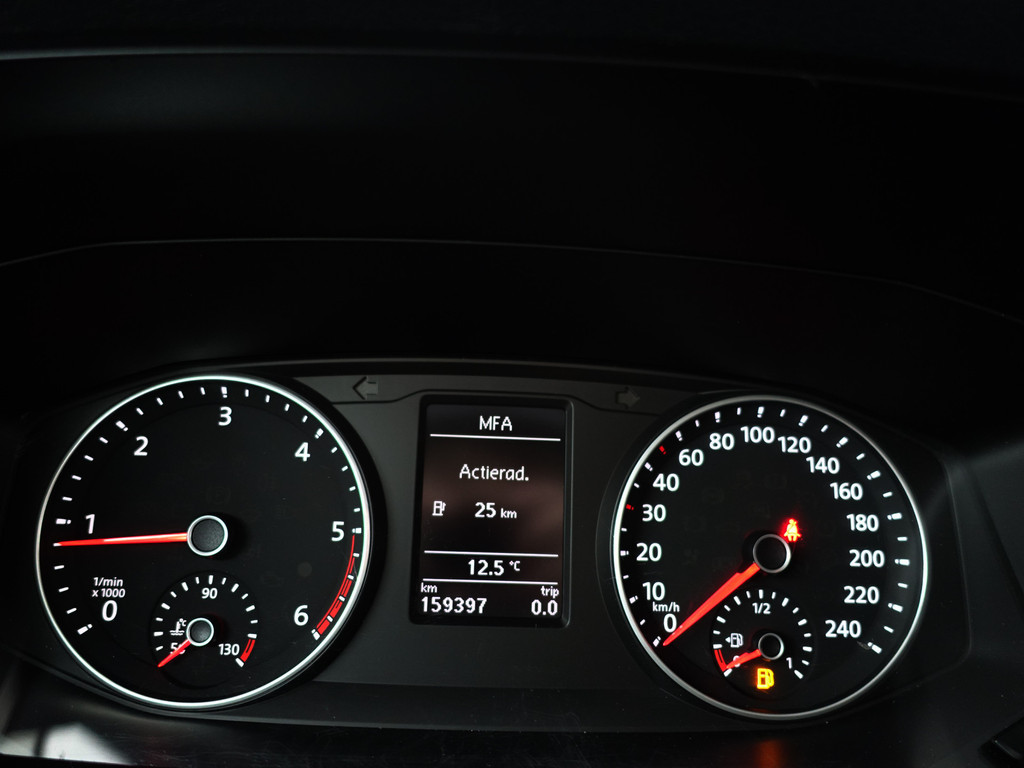 
Volkswagen Transporter 2.0 TDI 180pk L2 R Line Aut- Dubbele Cabine, 6 Pers, Park Assist, Navi, Cruise, Clima, Sidebars vol									