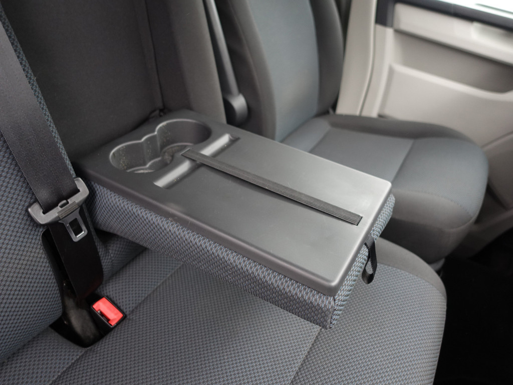 
Volkswagen Transporter 2.0 TDI 180pk L2 R Line Aut- Dubbele Cabine, 6 Pers, Park Assist, Navi, Cruise, Clima, Sidebars vol									