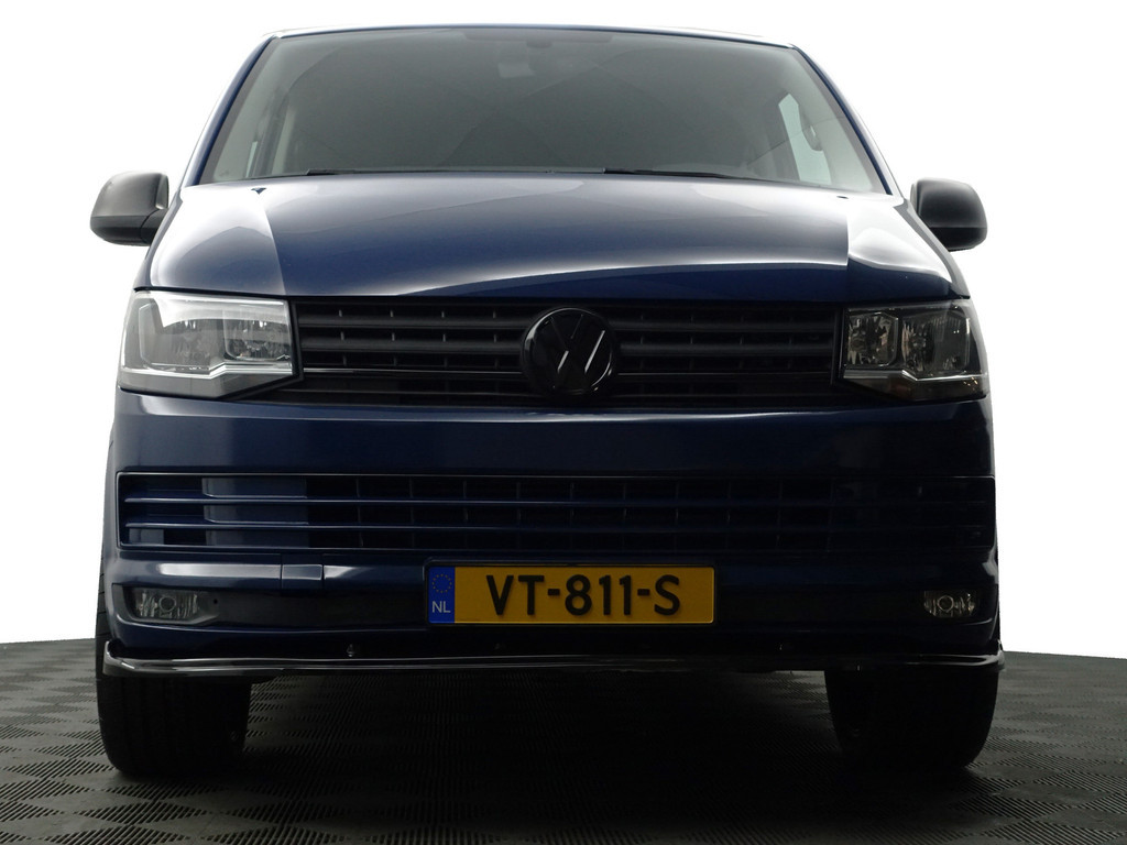 
Volkswagen Transporter 2.0 TDI 180pk L2 R Line Aut- Dubbele Cabine, 6 Pers, Park Assist, Navi, Cruise, Clima, Sidebars vol									