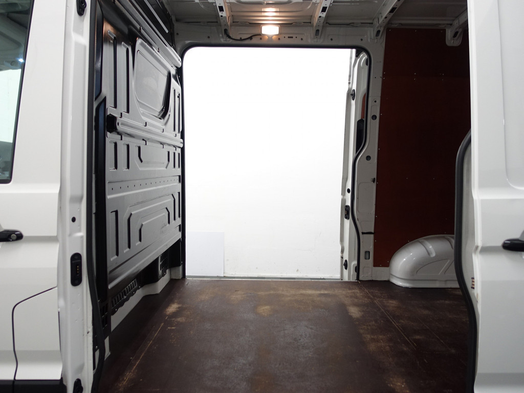 
Volkswagen Crafter 35 2.0 TDI Euro 6 L2H2 Highline 2x Schuifdeur, Navi, Camera, Ergocomfort vol									