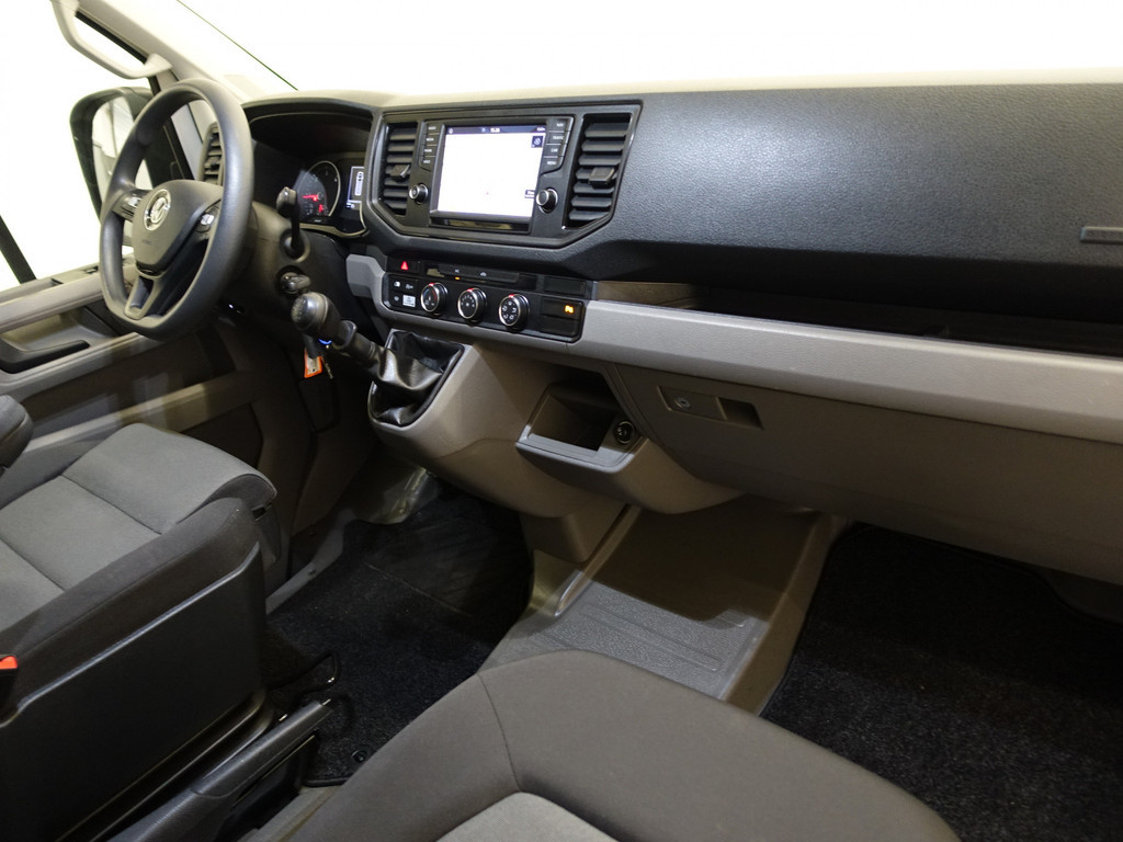 
Volkswagen Crafter 35 2.0 TDI Euro 6 L2H2 Highline 2x Schuifdeur, Navi, Camera, Ergocomfort vol									