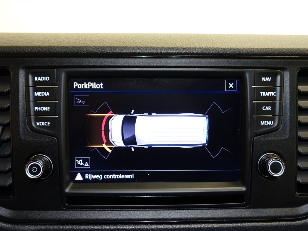 
Volkswagen Crafter 35 2.0 TDI Euro 6 L2H2 Highline 2x Schuifdeur, Navi, Camera, Ergocomfort vol									