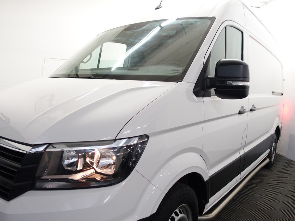 
Volkswagen Crafter 35 2.0 TDI Euro 6 L2H2 Highline 2x Schuifdeur, Navi, Camera, Ergocomfort vol									