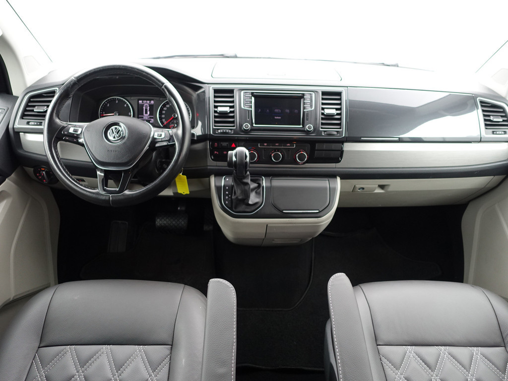 
Volkswagen Transporter 2.0 TDI Euro 6 L2 Highline+ Aut- Dubbele Cabine, 5/6 Pers, Xenon Led, Design Leder, Carplay, Park Assist vol									