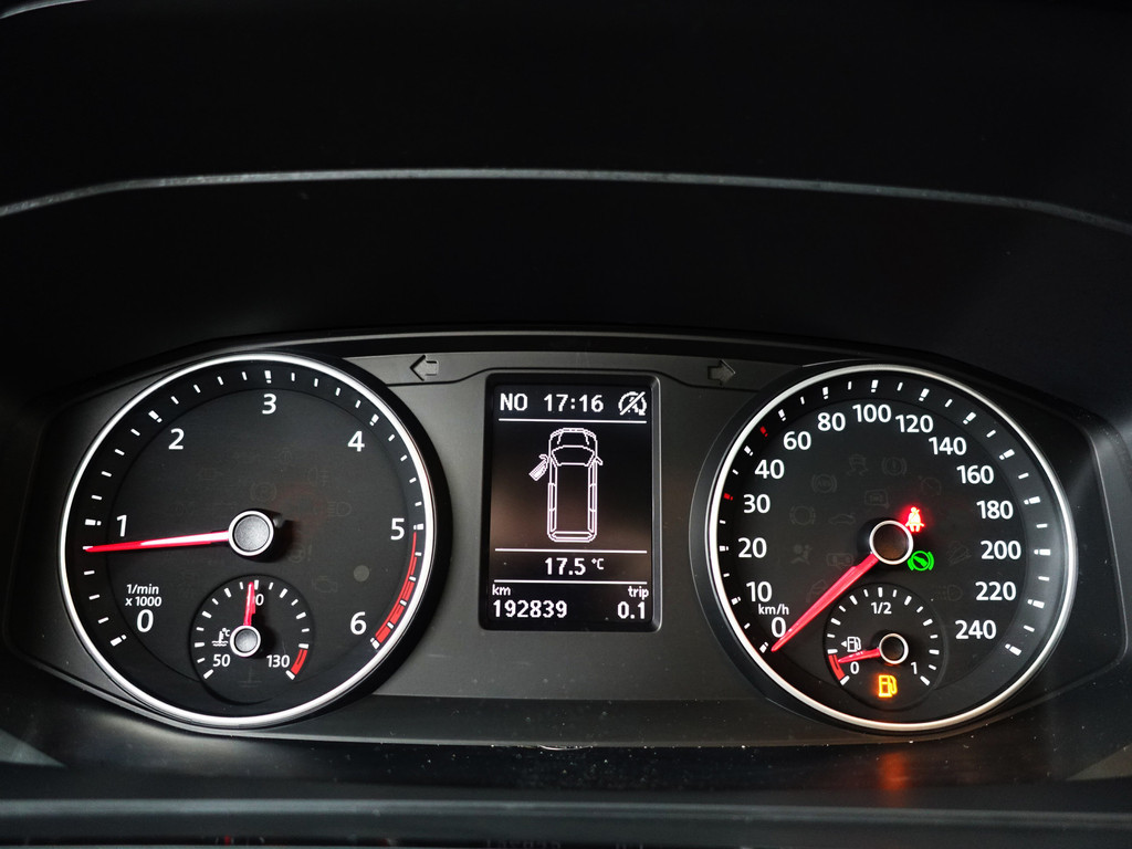 
Volkswagen Transporter 2.0 TDI Euro 6 L2 Highline+ Aut- Dubbele Cabine, 5/6 Pers, Xenon Led, Design Leder, Carplay, Park Assist vol									