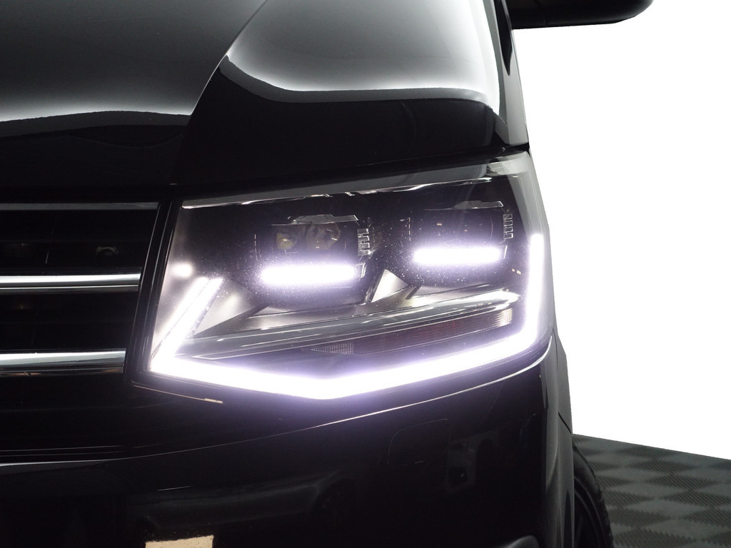 
Volkswagen Transporter 2.0 TDI Euro 6 L2 Highline+ Aut- Dubbele Cabine, 5/6 Pers, Xenon Led, Design Leder, Carplay, Park Assist vol									
