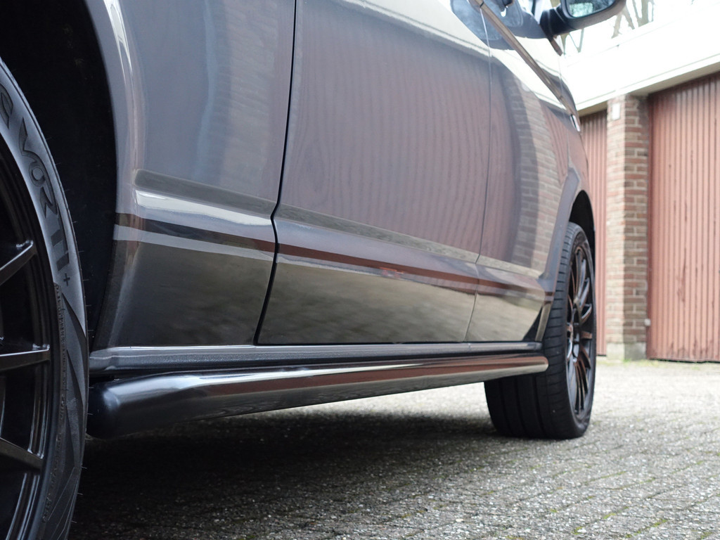 
								Volkswagen Transporter 2.0 TDI Euro 6 L2 Bulli Aut- Dubbele Cabine, 6 Pers, Xenon Led, Virtual Cockpit, Nardo Grey, Ada Cruise vol									