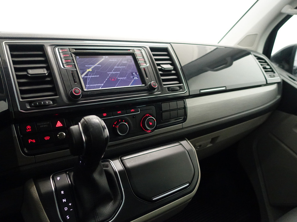 
Volkswagen Transporter 2.0 TDI Euro 6 L2 Highline+ Aut- Dubbele Cabine, 2x Schuifdeur, Schuifdak, Xenon Led, Custom Leder, Carplay vol									