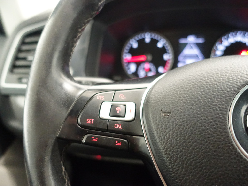 
Volkswagen Transporter 2.0 TDI Euro 6 L2 Highline+ Aut- Dubbele Cabine, 2x Schuifdeur, Schuifdak, Xenon Led, Custom Leder, Carplay vol									