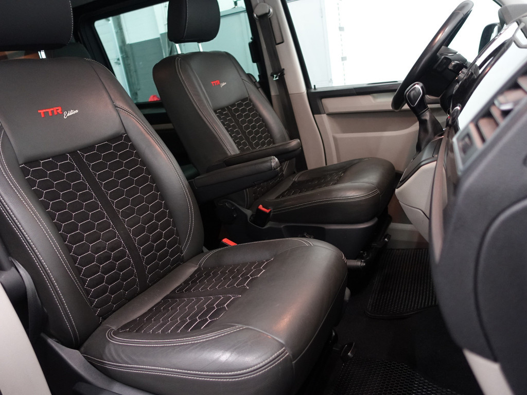 
Volkswagen Transporter 2.0 TDI Euro 6 L2 Highline+ Aut- Dubbele Cabine, 2x Schuifdeur, Schuifdak, Xenon Led, Custom Leder, Carplay vol									