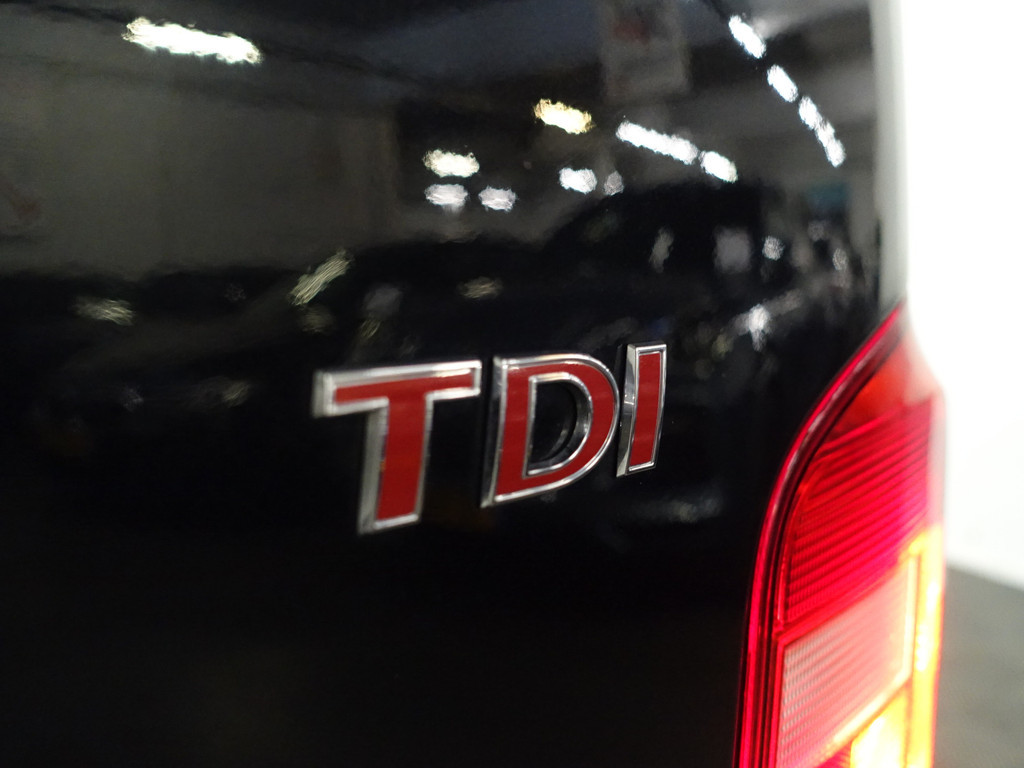 
Volkswagen Transporter 2.0 TDI Euro 6 L2 Highline+ Aut- Dubbele Cabine, 2x Schuifdeur, Schuifdak, Xenon Led, Custom Leder, Carplay vol									