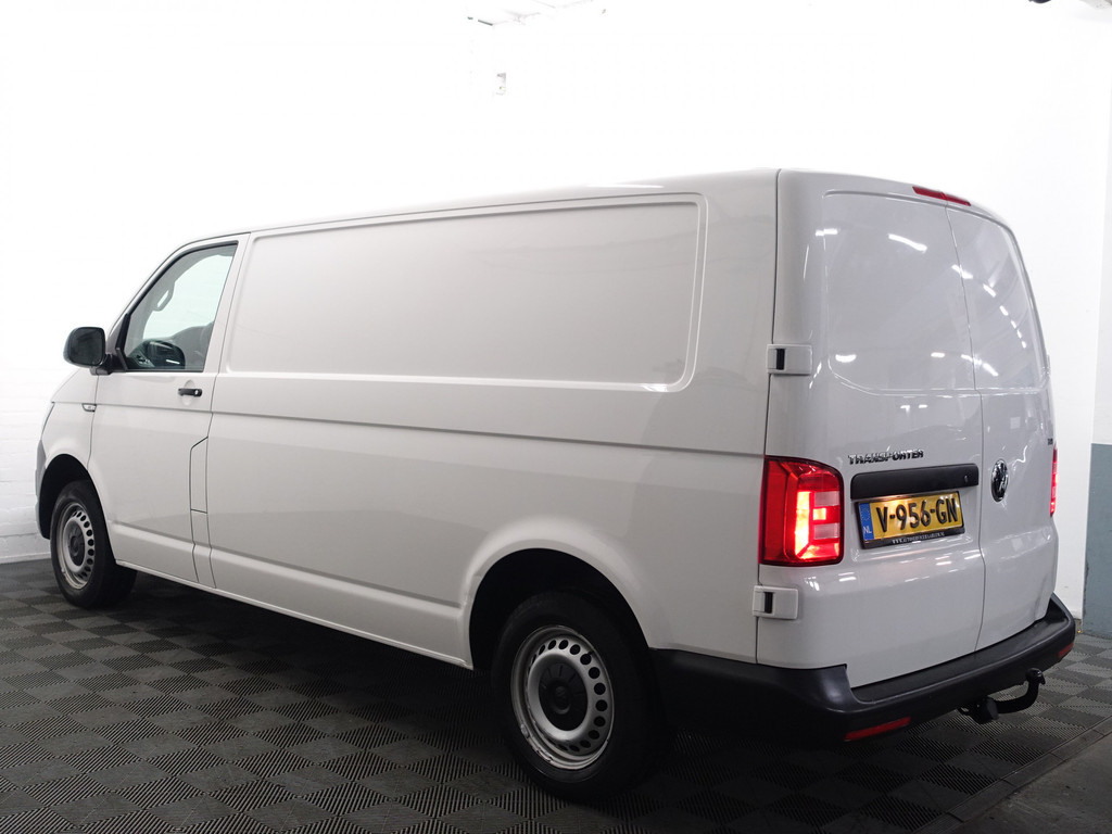 
Volkswagen Transporter 2.0 TDI Euro 6 L2 Comfortline- 3 Pers, Navi, Trekhaak, Clima, Cruise, Bluetooth Audio vol									