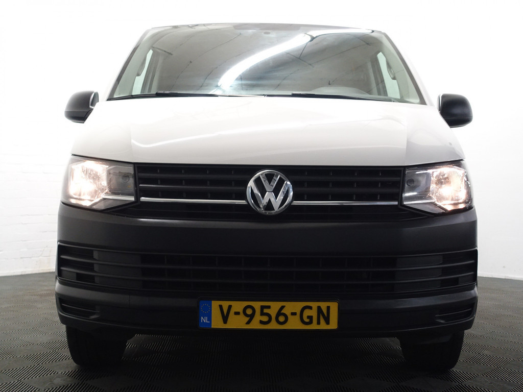 
Volkswagen Transporter 2.0 TDI Euro 6 L2 Comfortline- 3 Pers, Navi, Trekhaak, Clima, Cruise, Bluetooth Audio vol									