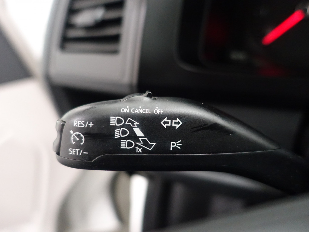 
								Volkswagen Transporter 2.0 TDI Euro 6 L2 Comfortline- Trekhaak, Cruise, Airco, Elek Pakket, Grijs Kenteken vol									