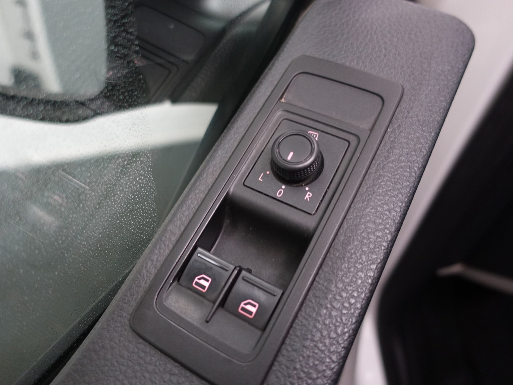 
								Volkswagen Transporter 2.0 TDI Euro 6 L2 Comfortline- Trekhaak, Cruise, Airco, Elek Pakket, Grijs Kenteken vol									