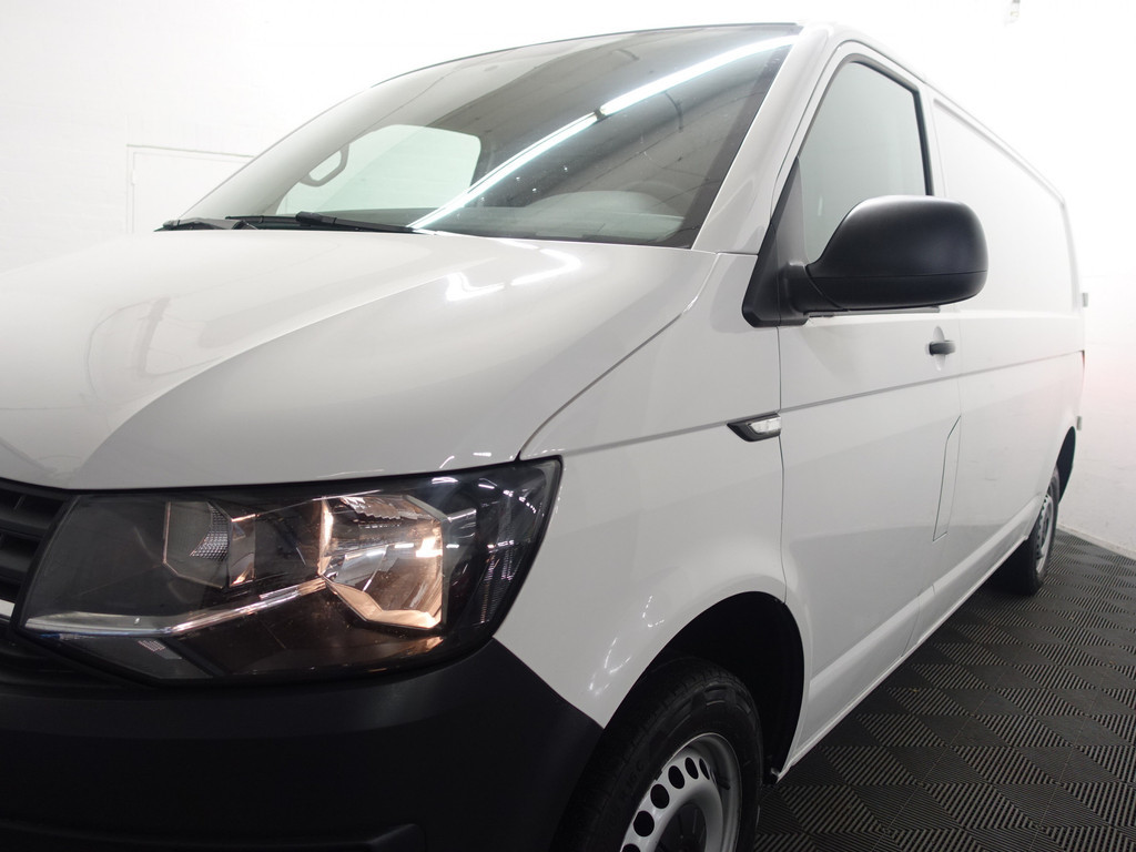 
								Volkswagen Transporter 2.0 TDI Euro 6 L2 Comfortline- Trekhaak, Cruise, Airco, Elek Pakket, Grijs Kenteken vol									