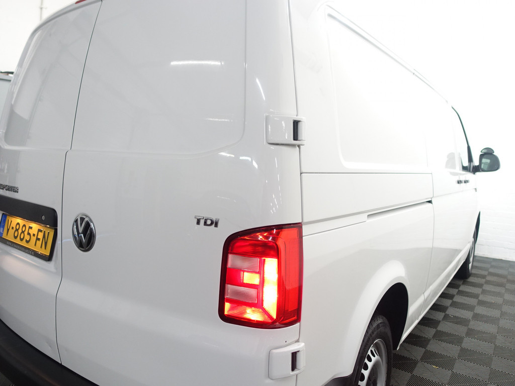 
								Volkswagen Transporter 2.0 TDI Euro 6 L2 Comfortline- Trekhaak, Cruise, Airco, Elek Pakket, Grijs Kenteken vol									