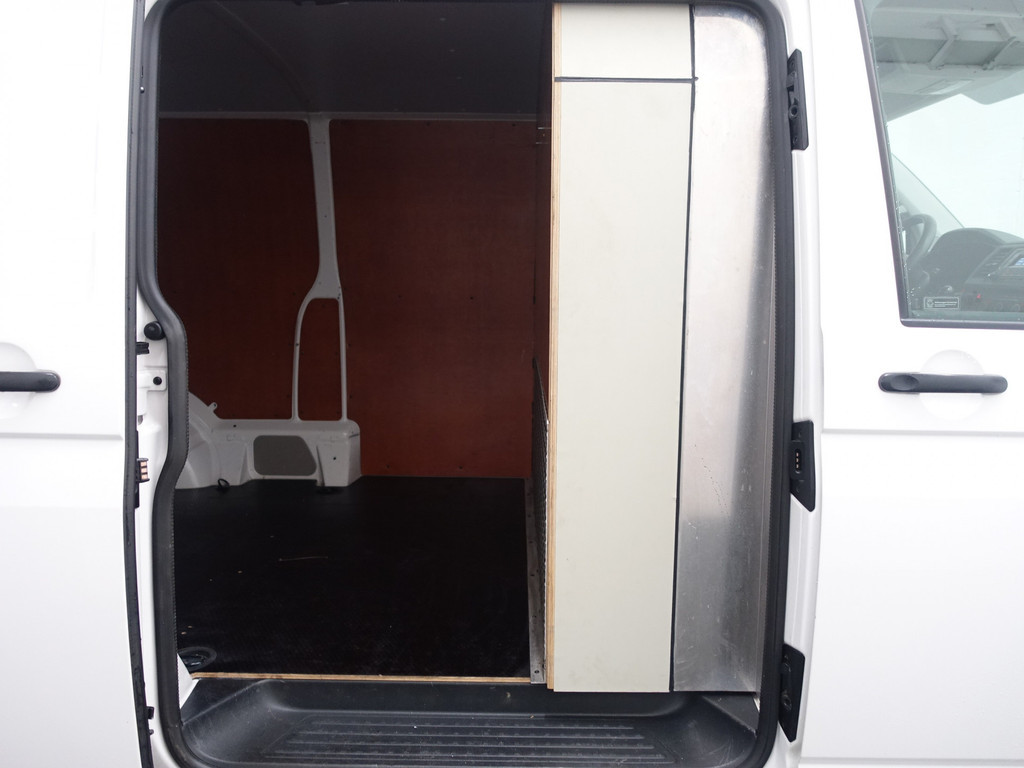 
								Volkswagen Transporter 2.0 TDI Euro 6 L2 Comfortline- Trekhaak, Cruise, Airco, Elek Pakket, Grijs Kenteken vol									