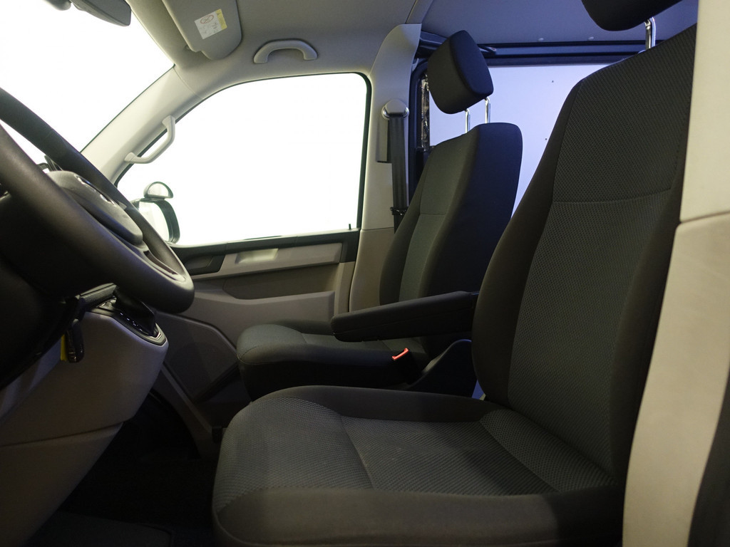 
Volkswagen Transporter 2.0 TDI L2 Highline Aut- Park Assist, Trekhaak, Cruise, Clima vol									