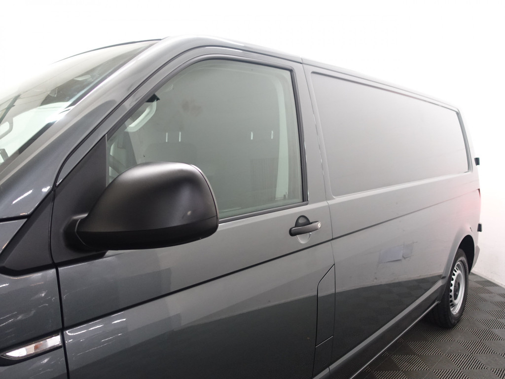 
Volkswagen Transporter 2.0 TDI L2 Highline Aut- Park Assist, Trekhaak, Cruise, Clima vol									