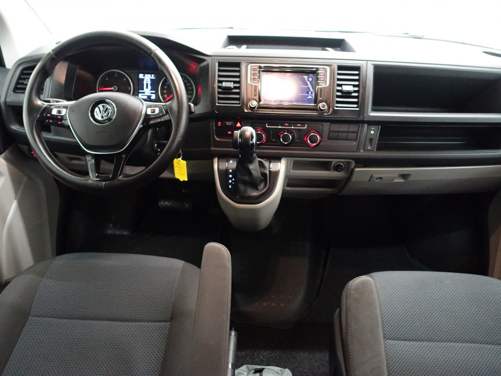 
								Volkswagen Transporter 2.0 TDI Euro 6 L2 Highline Aut- Dubbele Cabine, 5/6 Pers, Carplay, Clima, Cruise, Park Assist vol									