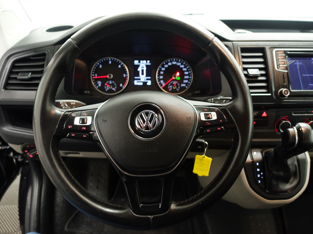 
								Volkswagen Transporter 2.0 TDI Euro 6 L2 Highline Aut- Dubbele Cabine, 5/6 Pers, Carplay, Clima, Cruise, Park Assist vol									