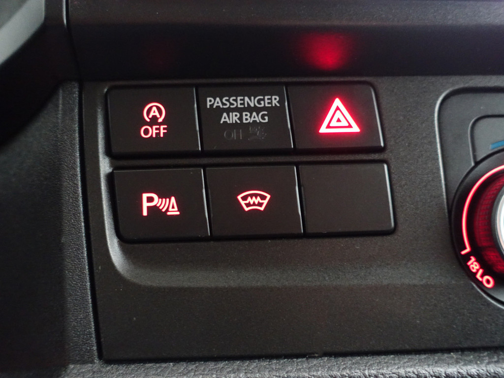 
Volkswagen Transporter 2.0 TDI L2 Highline- 3 Pers, Park Assist, Cruise, Clima, Grijs Kenteken vol									