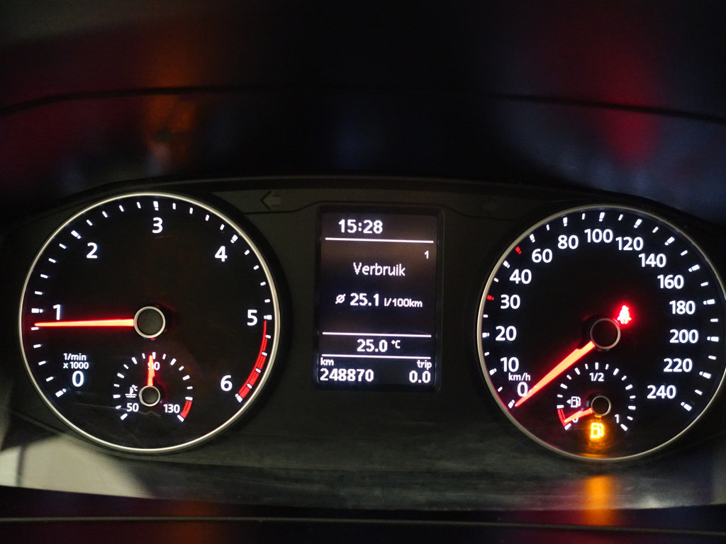 
Volkswagen Transporter 2.0 TDI L2 Highline- 3 Pers, Park Assist, Cruise, Clima, Grijs Kenteken vol									