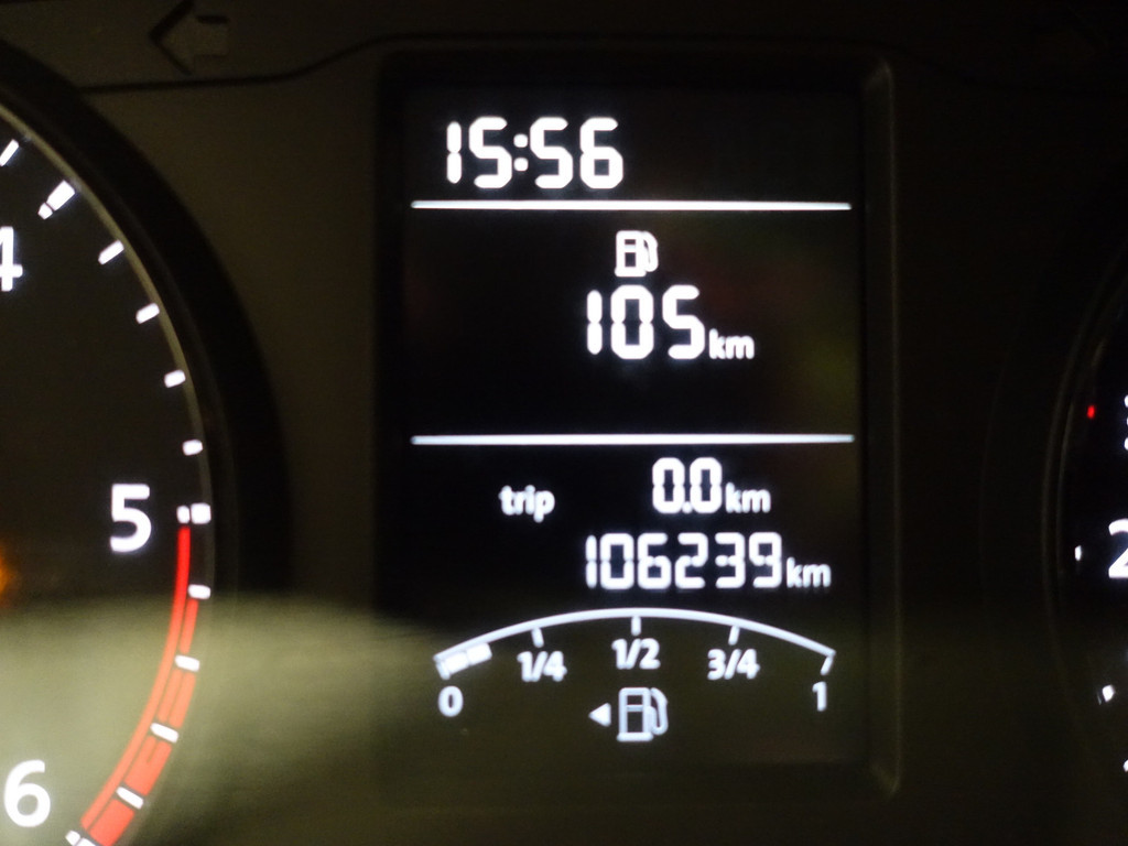 
Volkswagen Transporter 2.0 TDI Euro 6 L1 R-Line+ Two-Tone, Luxury Leder, Clima, Cruise, Grijs kenteken vol									