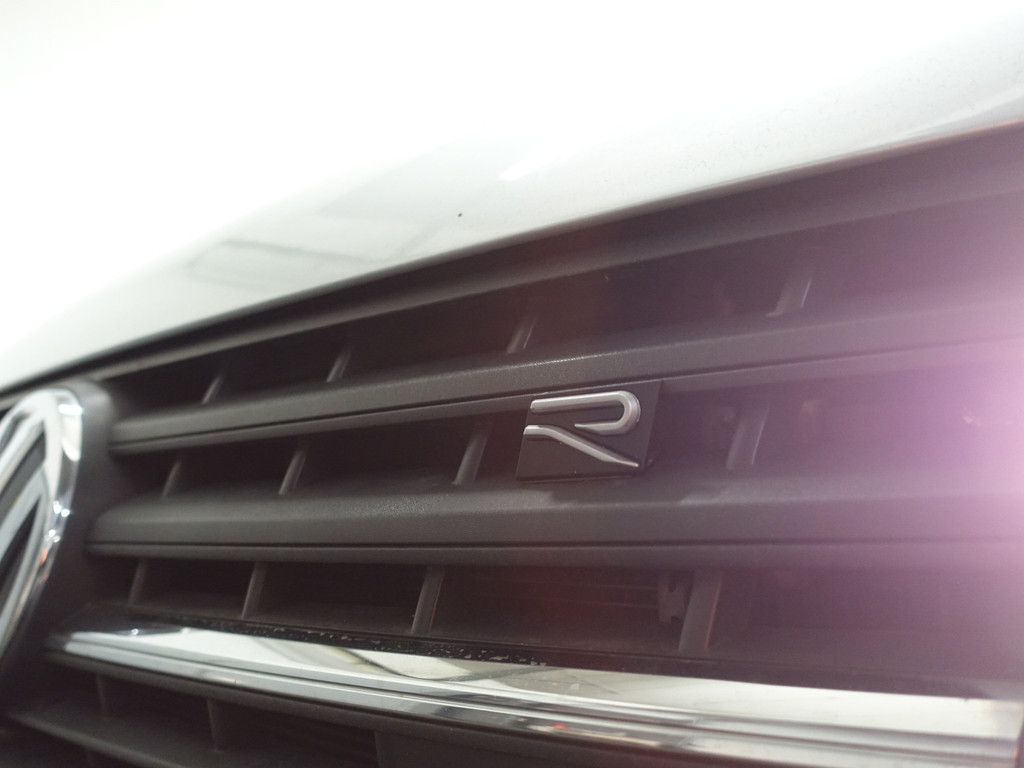 
Volkswagen Transporter 2.0 TDI Euro 6 L1 R-Line+ Two-Tone, Luxury Leder, Clima, Cruise, Grijs kenteken vol									