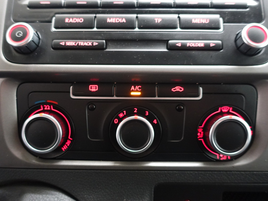 
Volkswagen Transporter 2.0 TDI L1 Highline- 3 Pers, Park Assist, Cruise, Clima, Trekhaak vol									