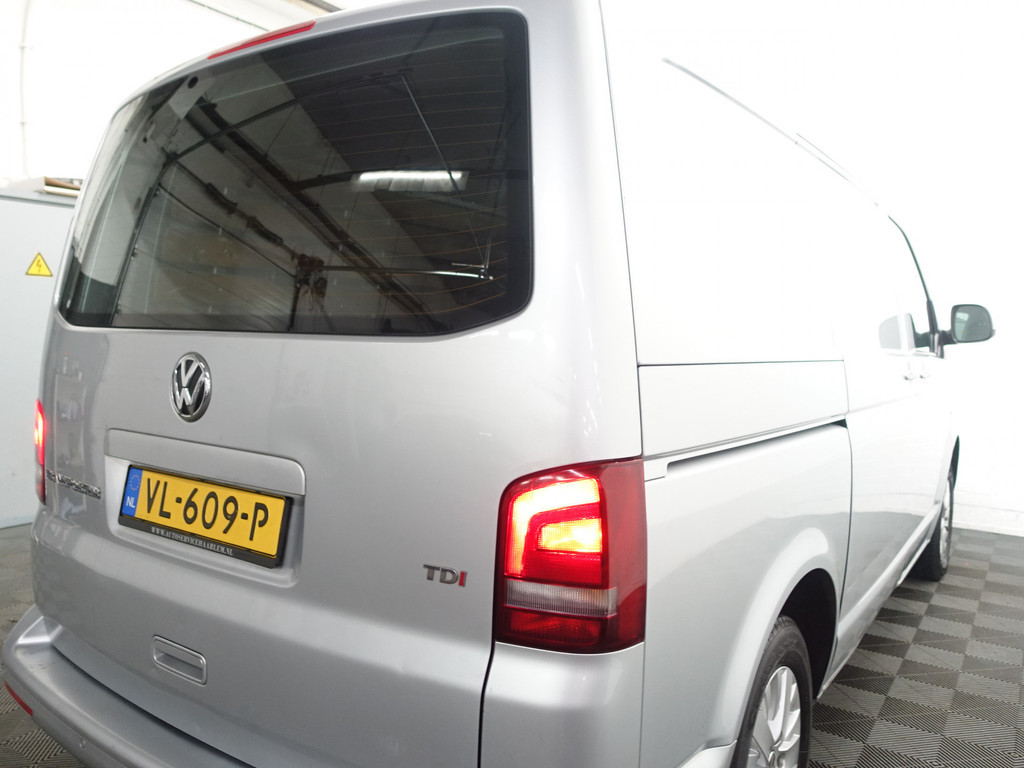 
Volkswagen Transporter 2.0 TDI L1 Highline- 3 Pers, Park Assist, Cruise, Clima, Trekhaak vol									