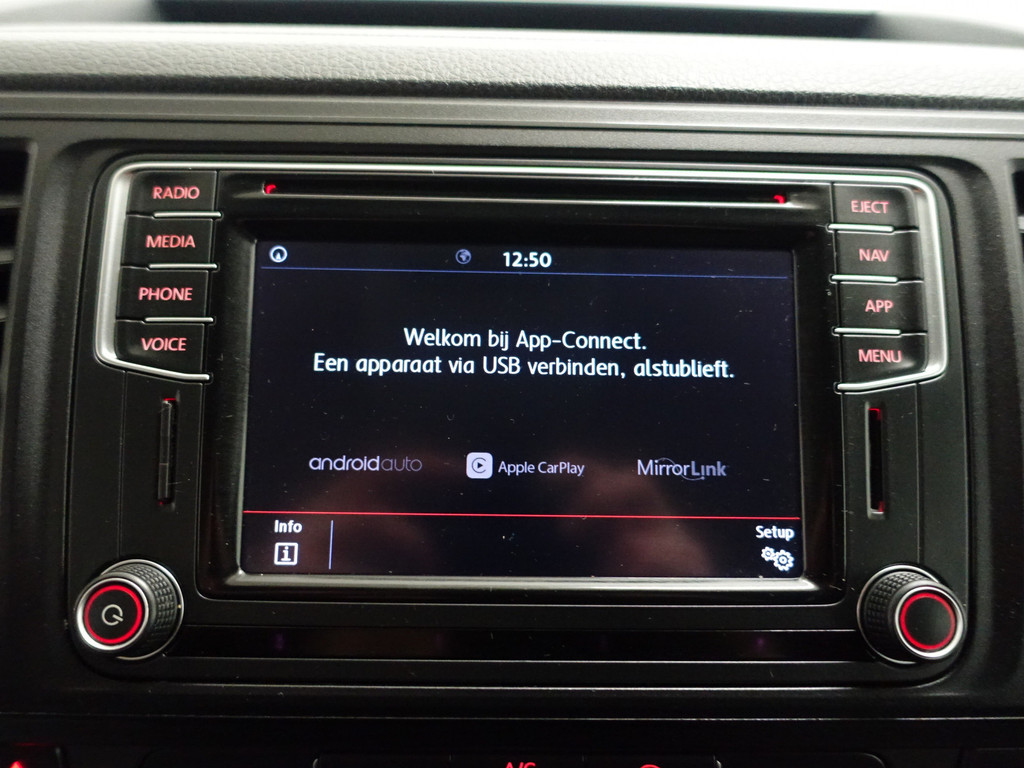 
Volkswagen Transporter 2.0 TDI Euro 6 L1 Highline – Carplay, Navi, Cruise, Clima, Grijs Kenteken vol									