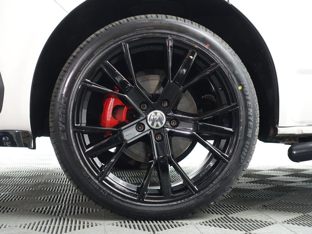 
Volkswagen Transporter 2.0 TDI Euro 6 150Pk L2 Bulli R-line+ Aut- Dubbele Cabine, 6 Pers, 2x Schuifdeur, CarPlay, Park Assist vol									