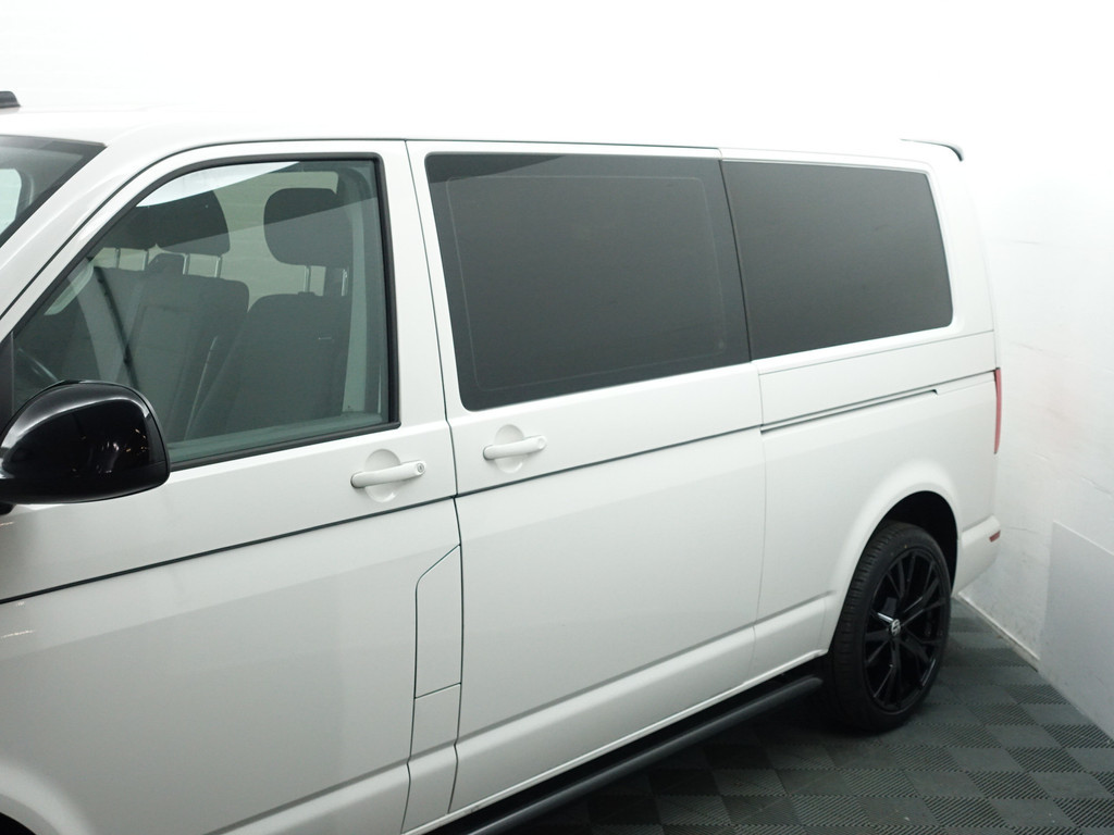 
Volkswagen Transporter 2.0 TDI Euro 6 150Pk L2 Bulli R-line+ Aut- Dubbele Cabine, 6 Pers, 2x Schuifdeur, CarPlay, Park Assist vol									