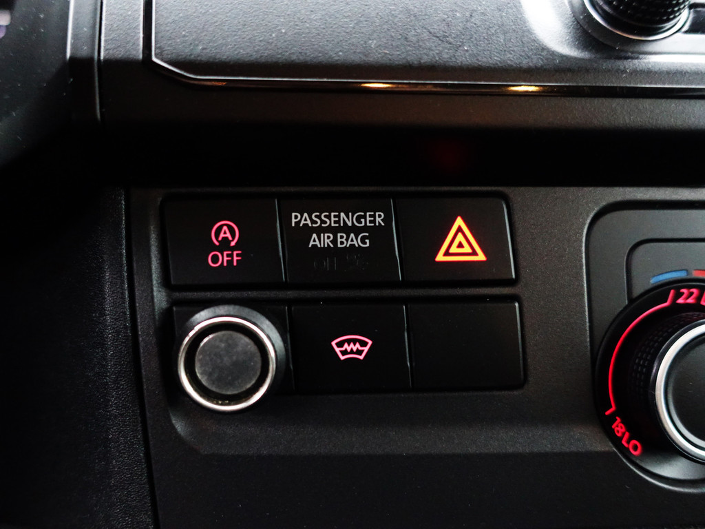 
Volkswagen Transporter 2.0 TDI Euro 6 L2 Highline- Dubbele Cabine, 4/5 Pers, Carplay, Park Assist, Navi, Cruise, Trekhaak vol									